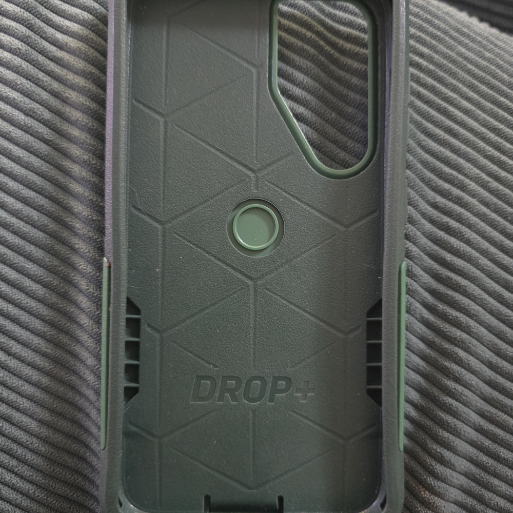 OtterBox Commuter Series Case for Samsung Galaxy S23 - Green - Picture 2 of 4